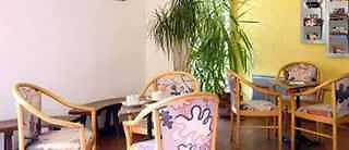 Kyriad Toulon Est Hyeres 酒店 2*