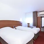 Kyriad Toulon Est Hyeres Hotel