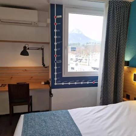 Hotel Kyriad Toulon Est Hyeres 2*