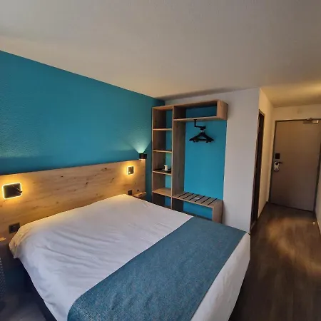 Hotel Kyriad Toulon Est Hyeres 2*
