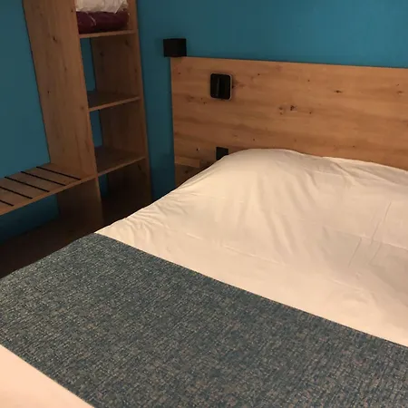 Hotel Kyriad Toulon Est Hyeres 2*